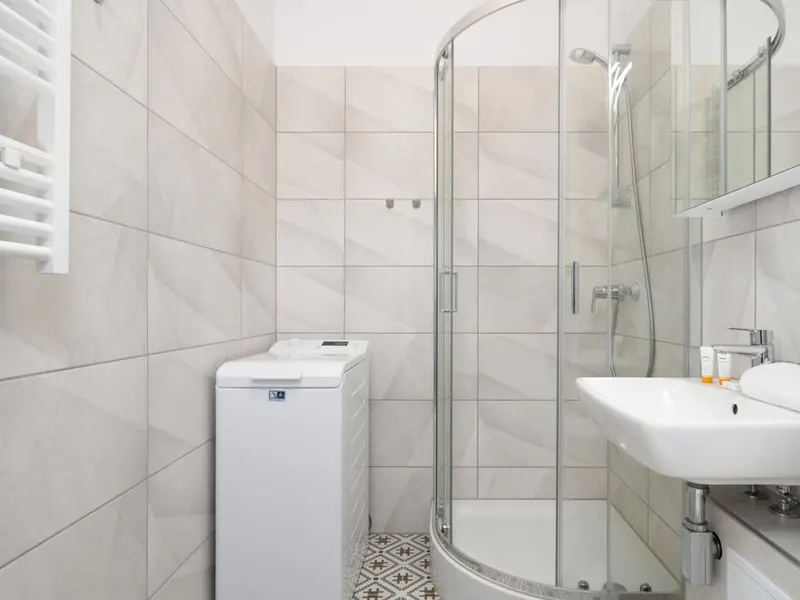 Gemütliches Studio bei MTP | SmartTV und Wi-Fi – Foto 4