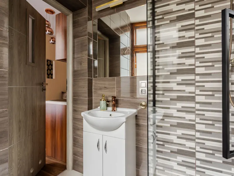 Elegant Studio | Close to MTP and Main Railway Station – photo 5