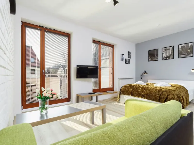 Stylowe Studio na Kazimierzu | Balkon i Siłownia – zdjęcie 1