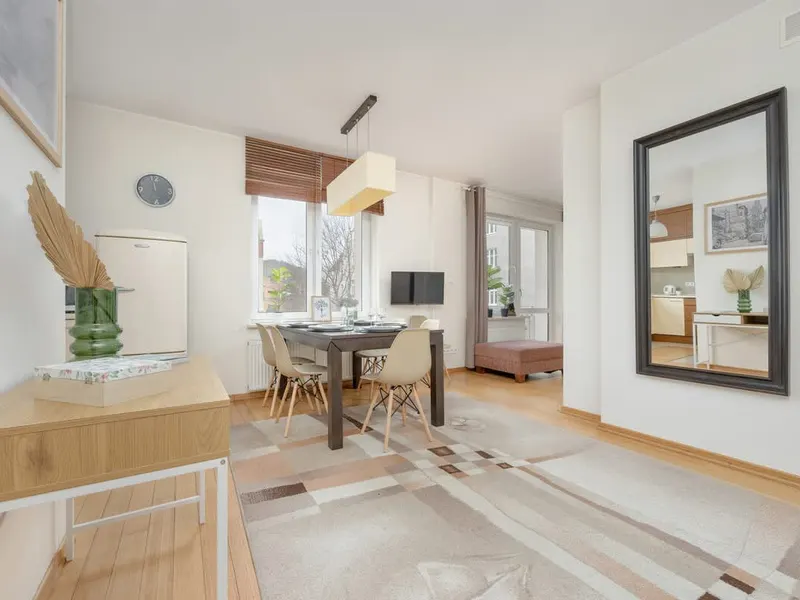 Sonniges Familien-Appartement | In der Nähe der Sehenswürdigkeiten von Sopot | Balkon – Foto 5