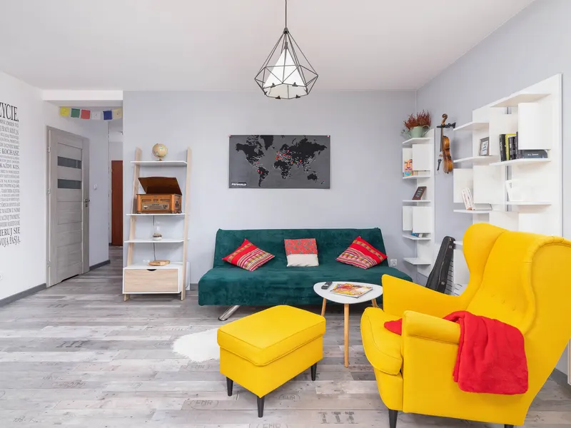 Stylish Apartment with Balcony | Workspace – photo 1