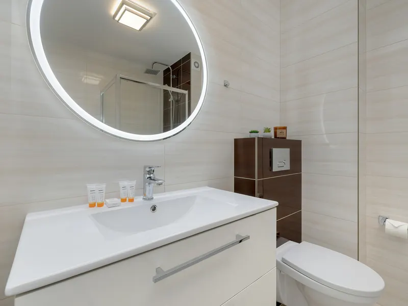 Elegancki Apartament | Balkon i Blisko Plaży – zdjęcie 4