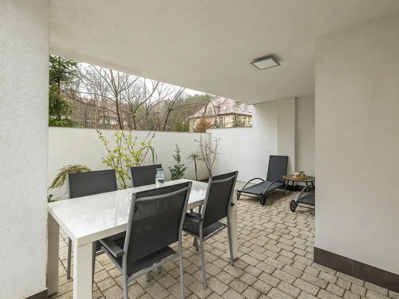 Stylowy Apartament z Tarasem | Parking, Blisko Parku – zdjęcie 3