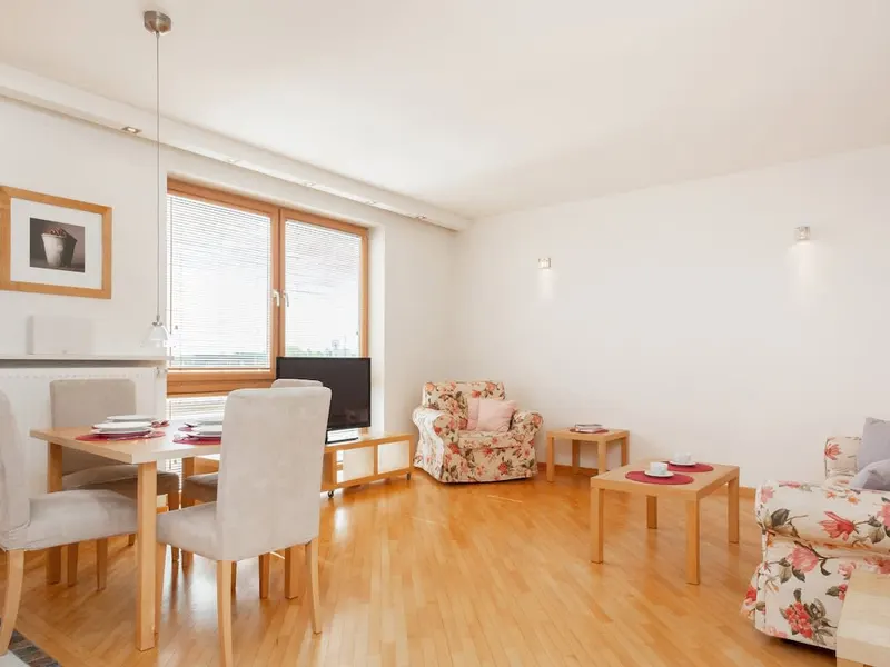 Komfortowy Apartament z Parkingiem | Funkcjonalne Wnętrze | Łazienka z Wanną – zdjęcie 1