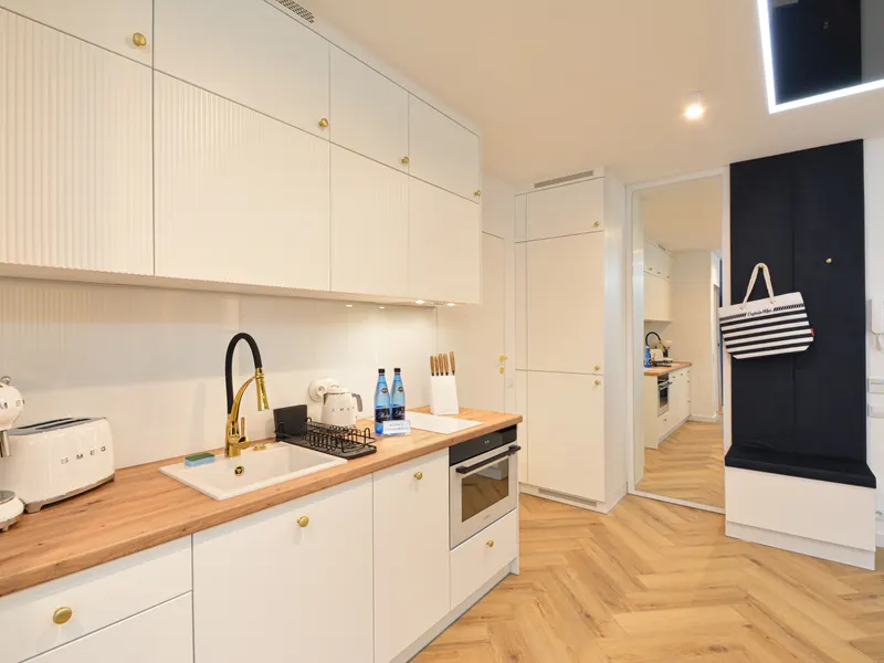 Komfortowy Apartament z Balkonem | 160 m do Plaży – zdjęcie 5