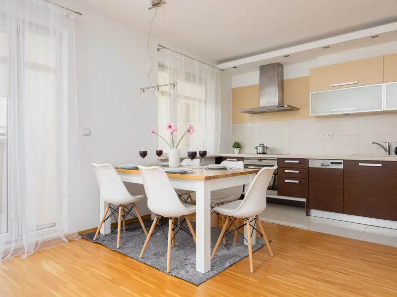 Spacious Apartment with a Bathtub | Garage | Near the Park – photo 3