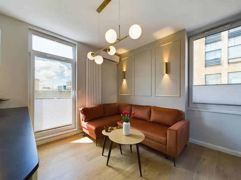Moderne Wohnung im Zentrum | Balkon und Arbeitsraum – Foto 1