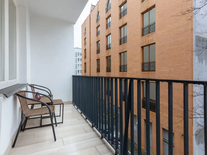 Modern Apartment in the Center | Balcony and 650 m to the Metro – photo 5