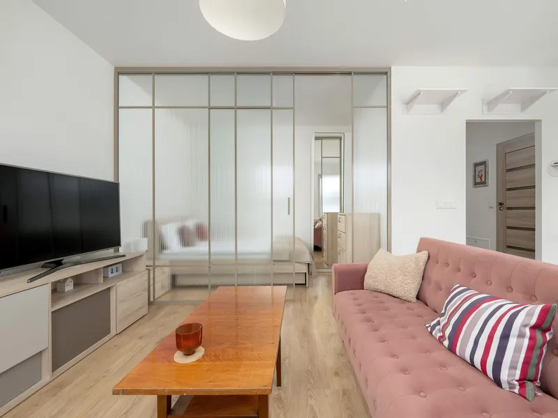 Przytulny Apartament we Wrocławiu | Parking – zdjęcie 5
