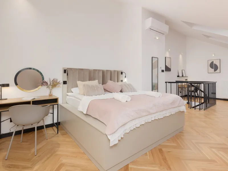Dwupoziomowy Apartament | Klimatyzacja | 2 Łazienki – zdjęcie 1