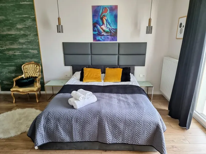 Charming Studio in Wola | Bath in the Living Room | Balcony – photo 1