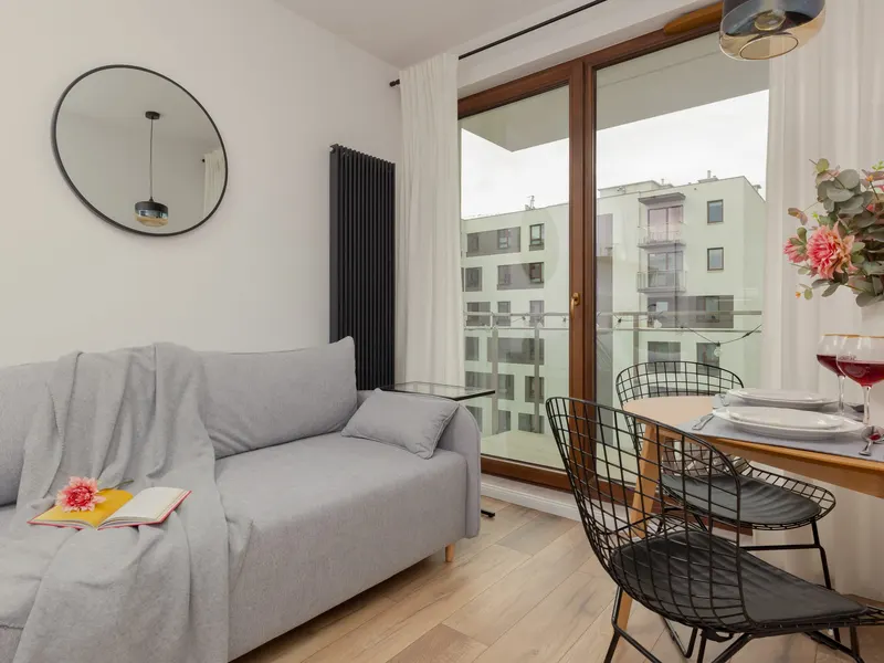 Comfortable Apartment in Wola | Garage Parking and Balcony – photo 1