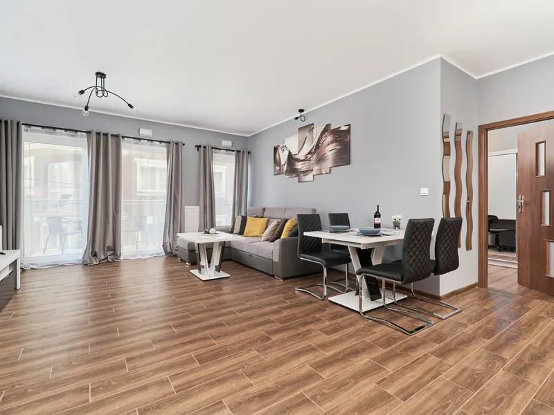 Przestronny Apartament we Wrocławiu | Parking | 2 Balkony – zdjęcie 5