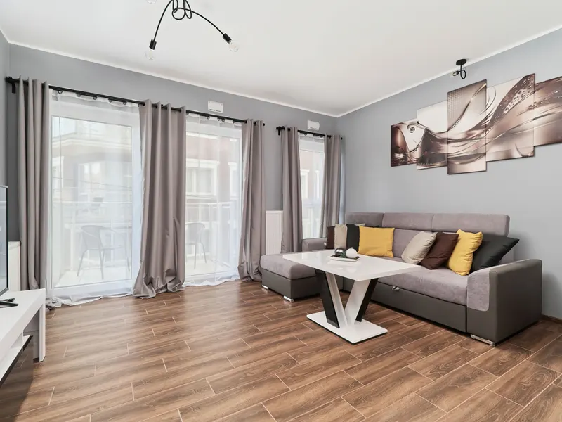 Przestronny Apartament we Wrocławiu | Parking | 2 Balkony – zdjęcie 1
