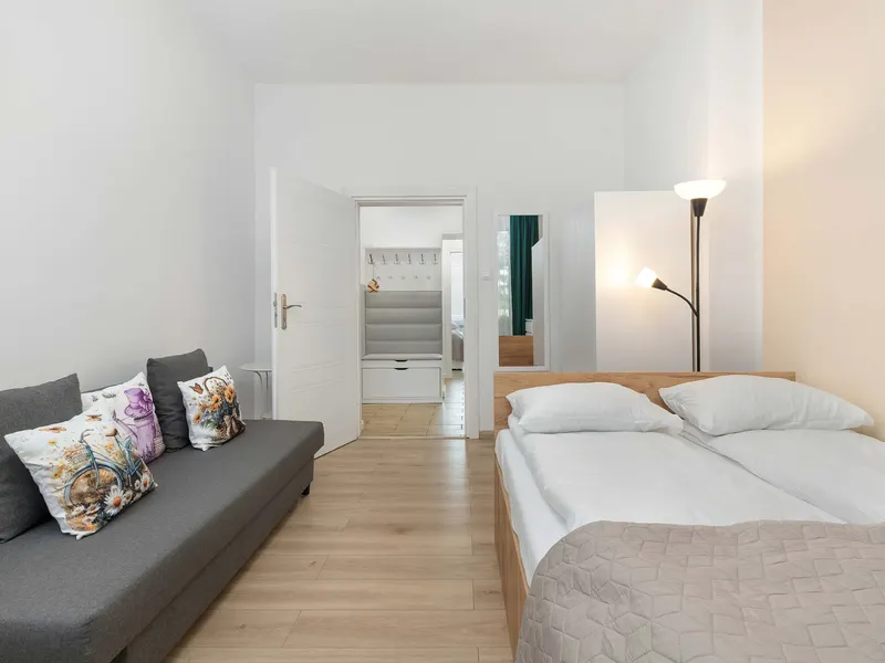 Großes Apartment für 12 Personen | Balkon, Arbeitsraum – Foto 3