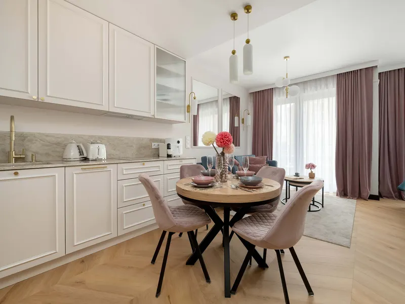Eleganckie Studio w Centrum | Klimatyzacja | Balkon – zdjęcie 3