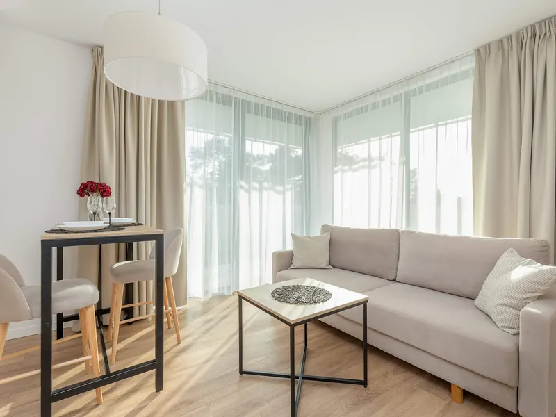 Nowoczesne Studio przy Plaży | Siłownia i Parking – zdjęcie 1