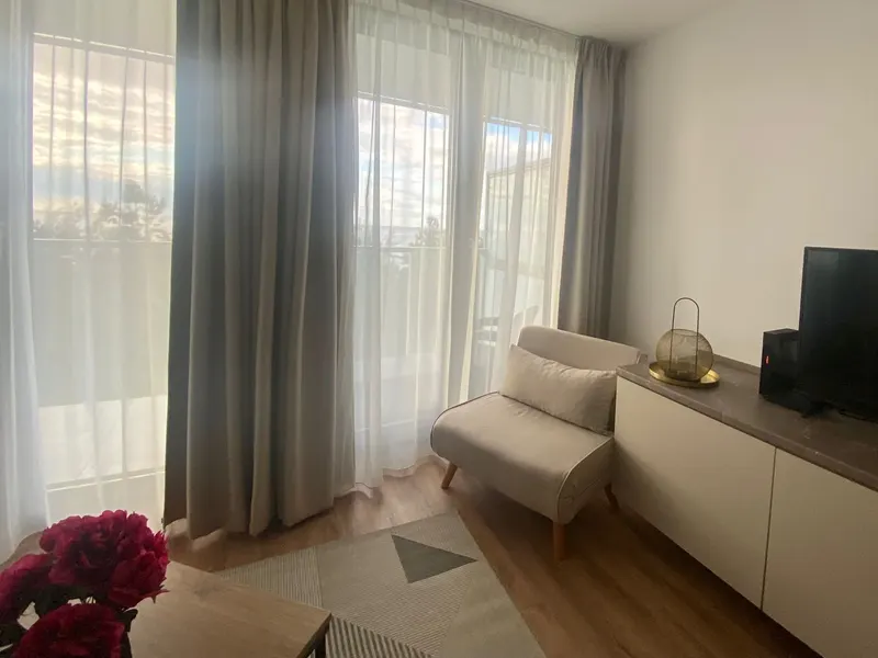 Klimatyzowany Apartament | Widok na Morze, Parking i Siłownia – zdjęcie 5