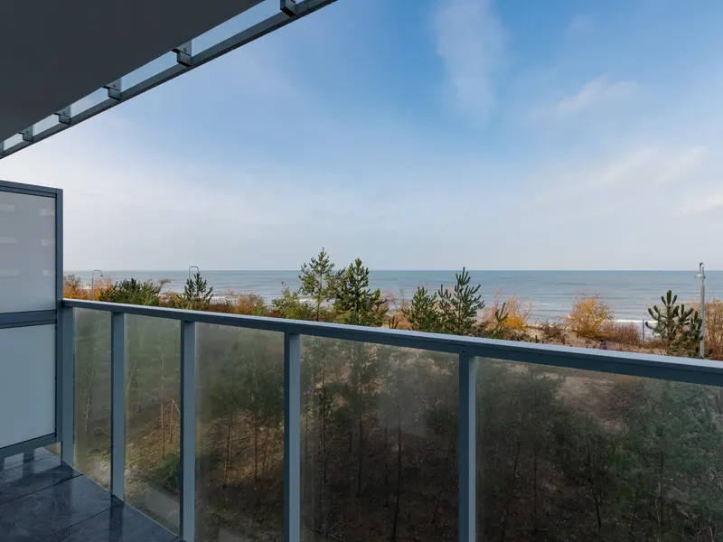 Klimatyzowany Apartament | Widok na Morze, Parking i Siłownia – zdjęcie 1