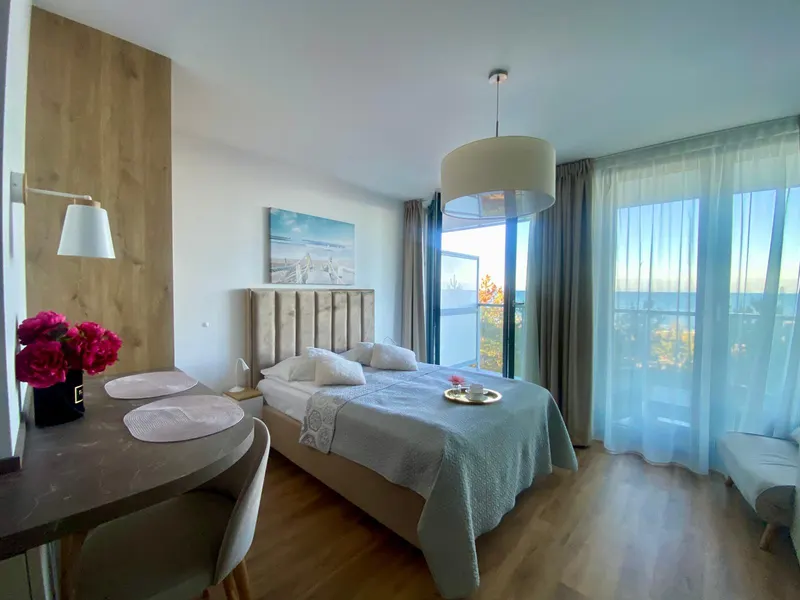 Klimatyzowany Apartament | Widok na Morze, Parking i Siłownia – zdjęcie 2
