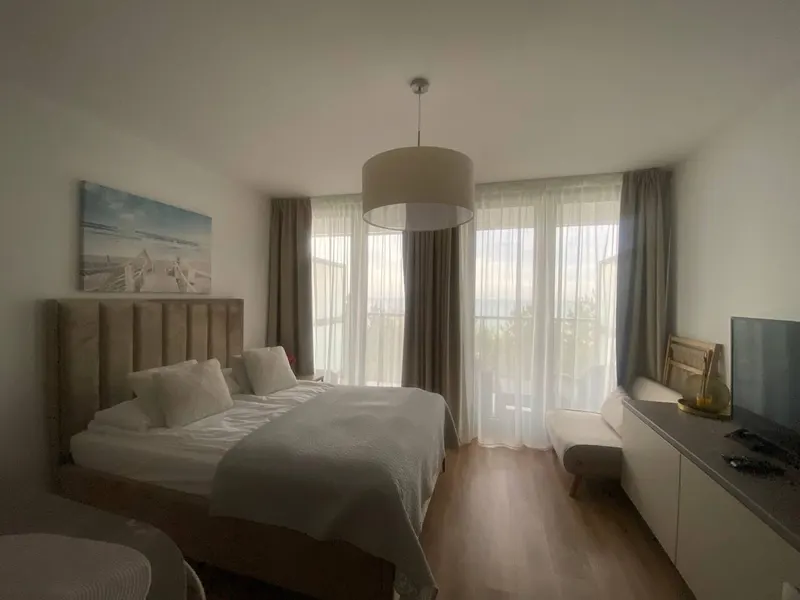 Klimatyzowany Apartament | Widok na Morze, Parking i Siłownia – zdjęcie 3