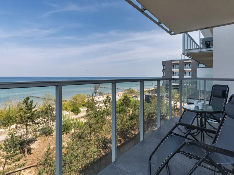 Stylowy Apartament z Widokiem na Morze | Balkon i Parking – zdjęcie 2