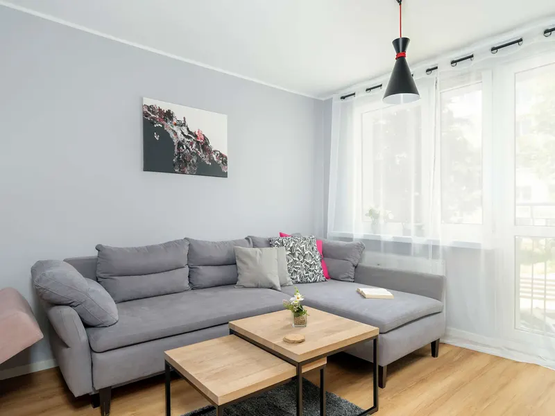 Stylowy Apartament w Poznaniu | Miejsce do Pracy – zdjęcie 1