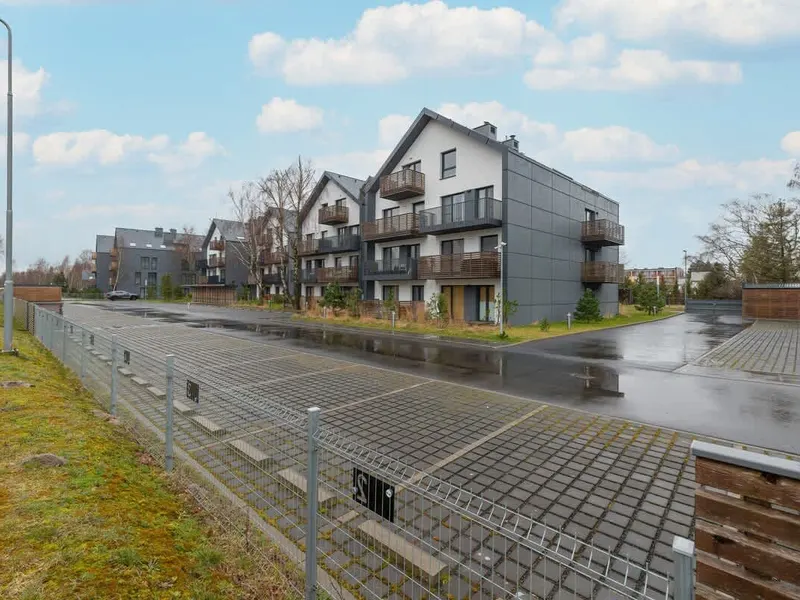 Przytulny Apartament z Balkonem | Parking – zdjęcie 3