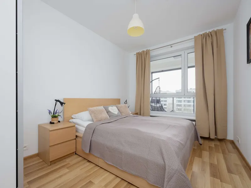 Jasny Apartament na Pradze Południe | Balkon i Parking – zdjęcie 1