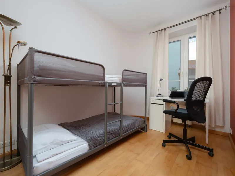 Spacious Apartment | Two Bedrooms | Remote Work – photo 3