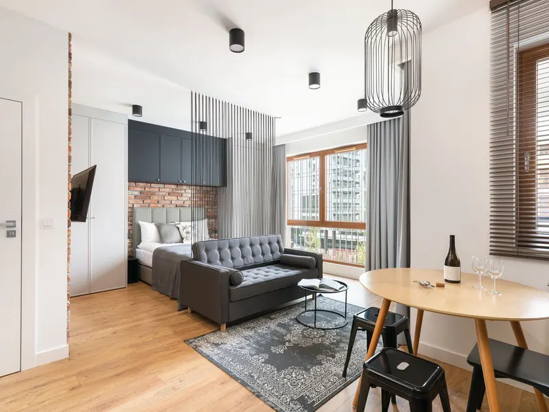 Stylowe Studio w Centrum | Klimatyzacja, Blisko Metra – zdjęcie 1