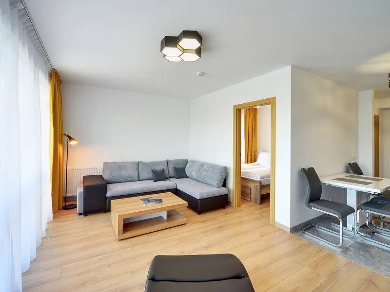 Stylish Apartment | Balcony | Parking | Close to Trails – photo 1