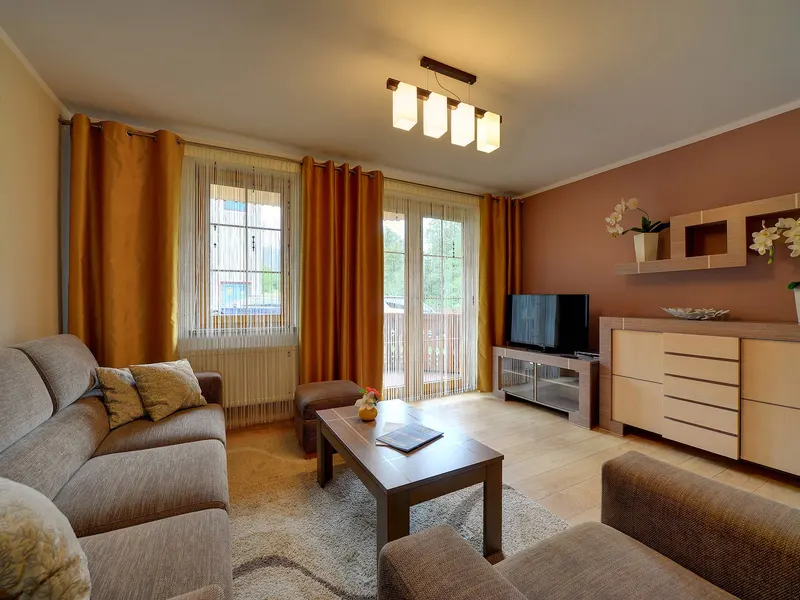 Sonnige Wohnung | Parkplatz, Balkon, Arbeitsraum – Foto 1