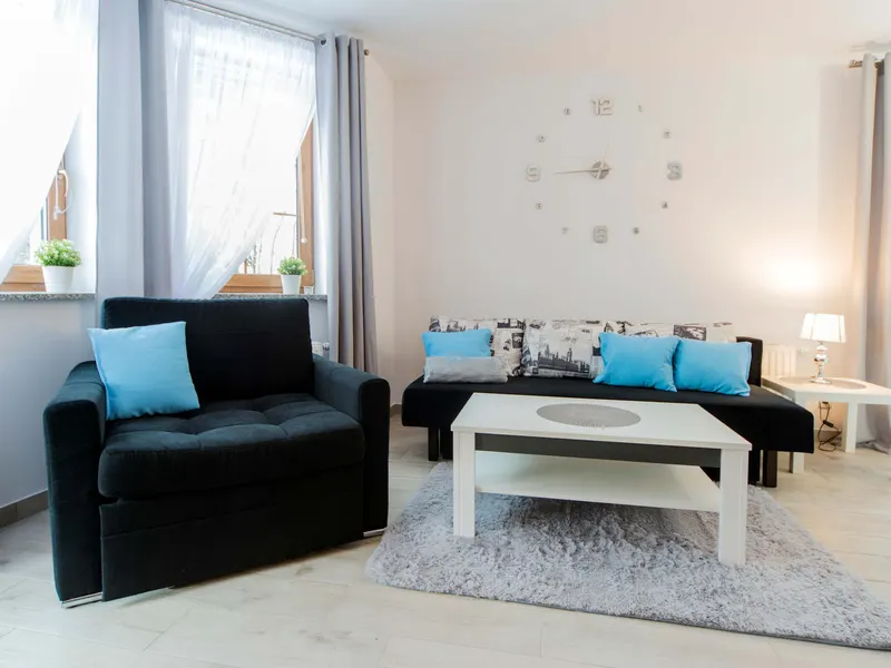 Gemütliche Familienwohnung | Parkplatz | Zwei Balkone – Foto 1