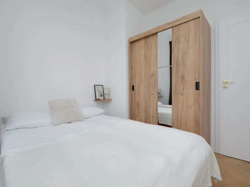 Jasny Apartament w Warszawie | Blisko Metra | Smart TV – zdjęcie 2