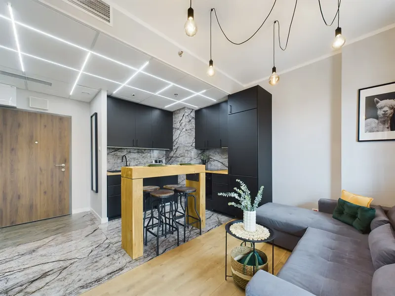 Modernes Apartment | Parkplatz in der Garage | Balkon – Foto 2