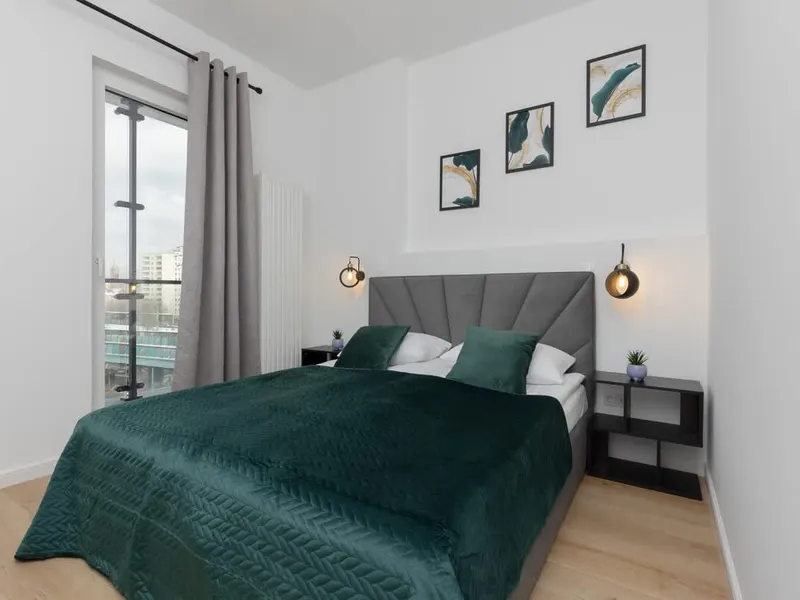 Stylish Apartment in Wola | Air Conditioning, Balcony, Desk – photo 3