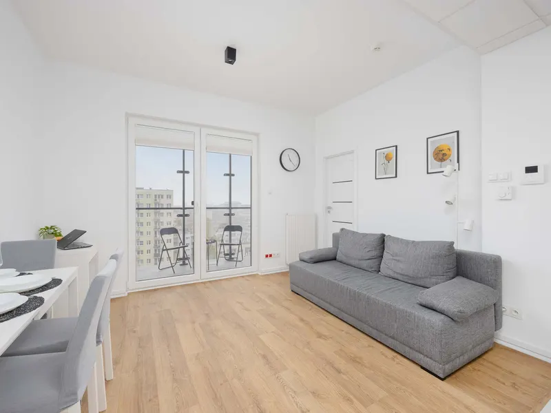 Elegant Apartment | Air Conditioning and Workspace – photo 1