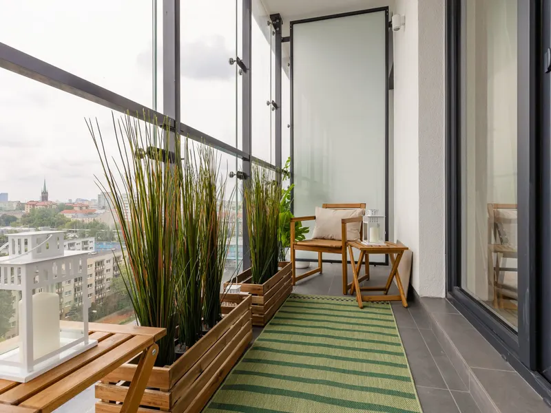 Stylowe Studio na Woli | Klimatyzacja i Balkon – zdjęcie 4