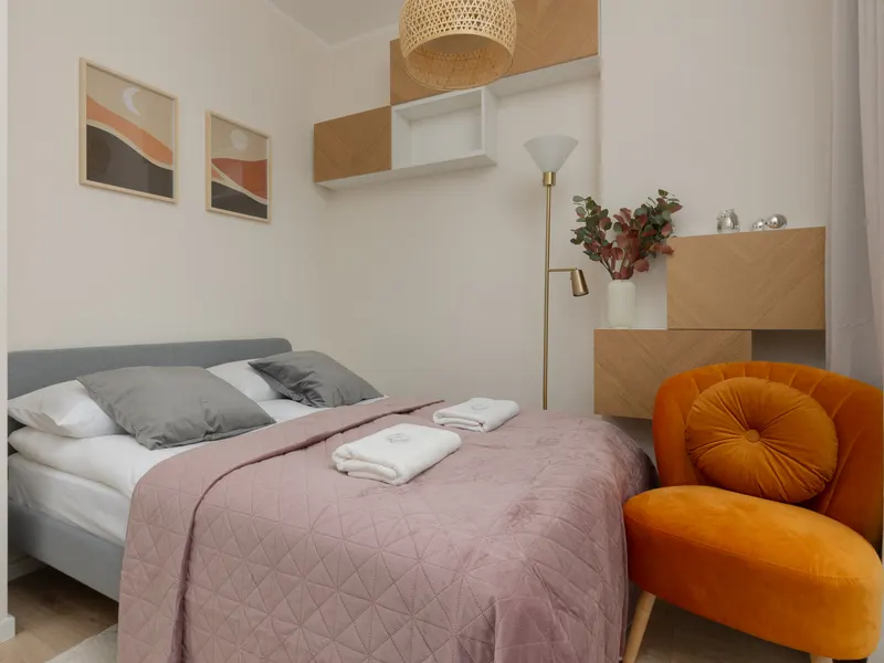 Stylowe Studio na Woli | Klimatyzacja i Balkon – zdjęcie 1