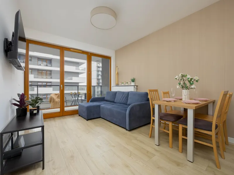 Modern Apartment close to the Center | Parking and Balcony – photo 1