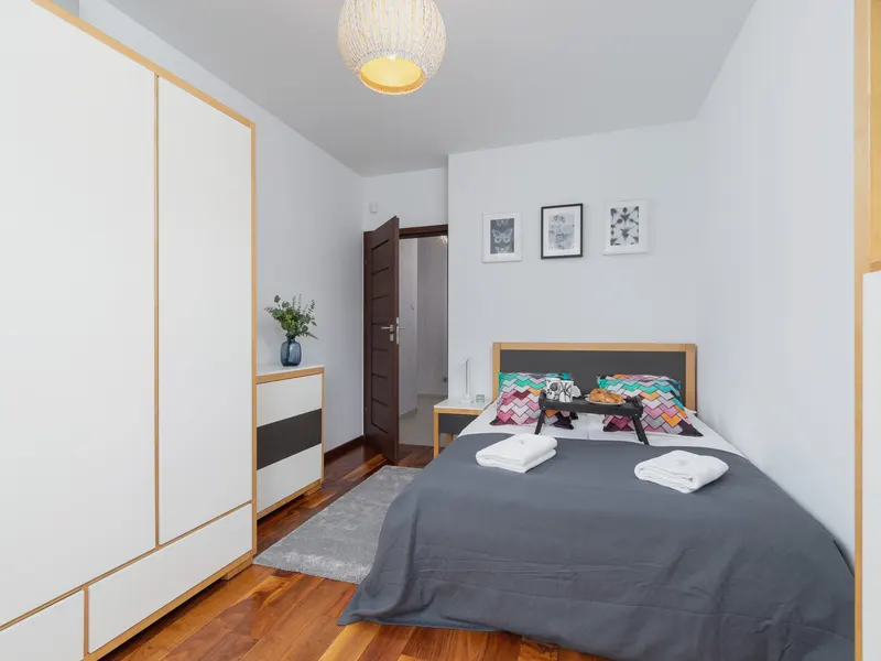 Nowoczesny Apartament | Balkon i Prywatny Parking – zdjęcie 2