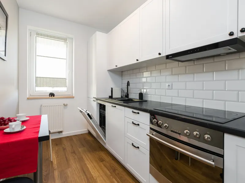 Stilvolle Wohnung mit Balkon | Nähe Maltasee – Foto 5