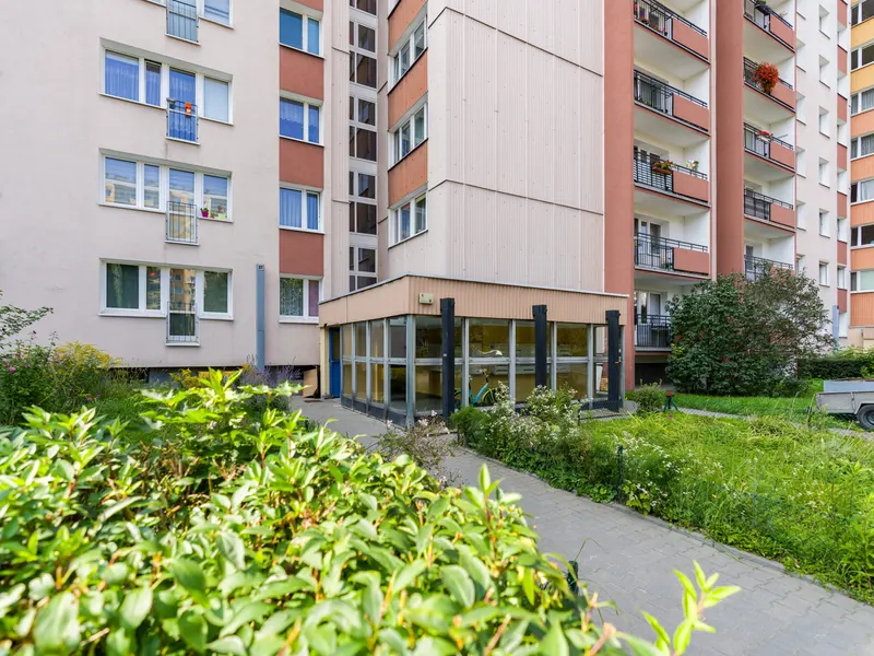Elegantes Studio | Balkon und Arbeitsbereich – Foto 5