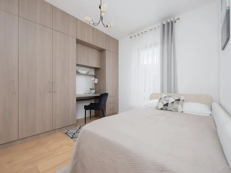 Spacious Apartment | Air Conditioning | Balcony | Workspace – photo 3