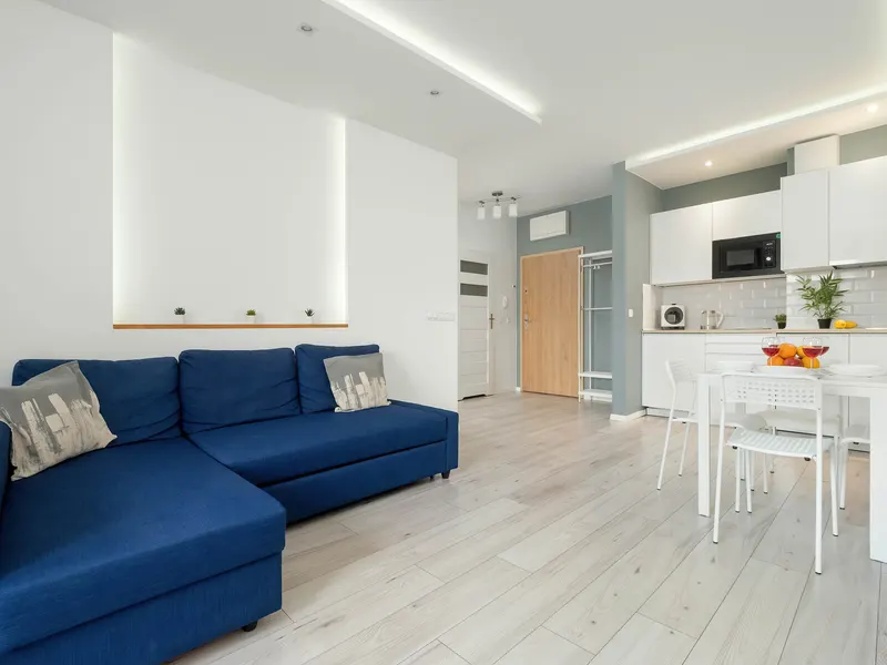 Jasny Apartament z Balkonem | Parking | Blisko Piotrkowskiej – zdjęcie 1