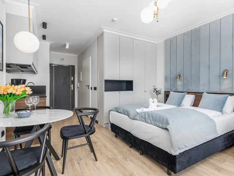 Stilvolles Studio mit Balkon | 100 m vom Strand entfernt – Foto 2