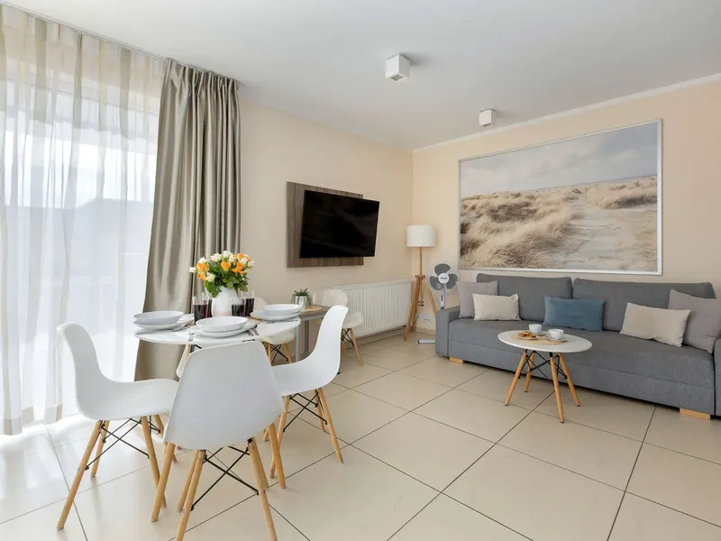 Helle Wohnung mit Balkon | Parkplatz | Strandnähe – Foto 1