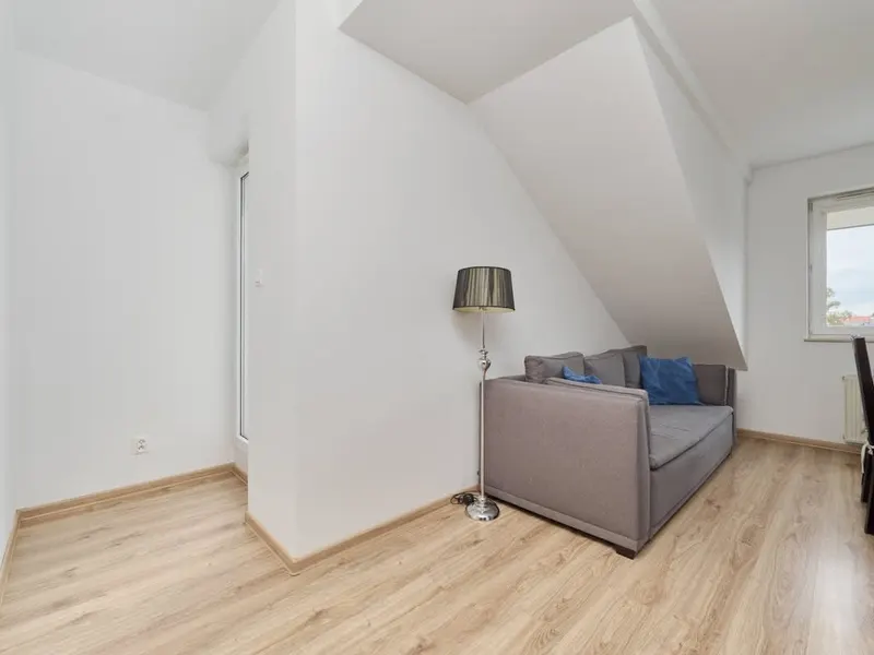 Przytulne Studio w Cichej Okolicy | Balkon, Parking – zdjęcie 2