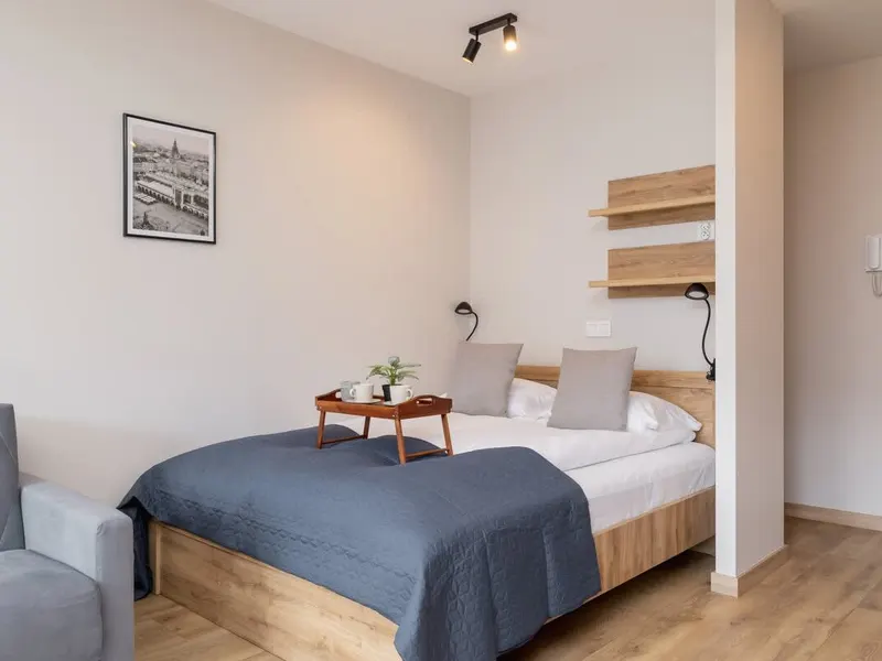 Stylowe Studio z Balkonem | Widok i Szybkie Wi-Fi – zdjęcie 1
